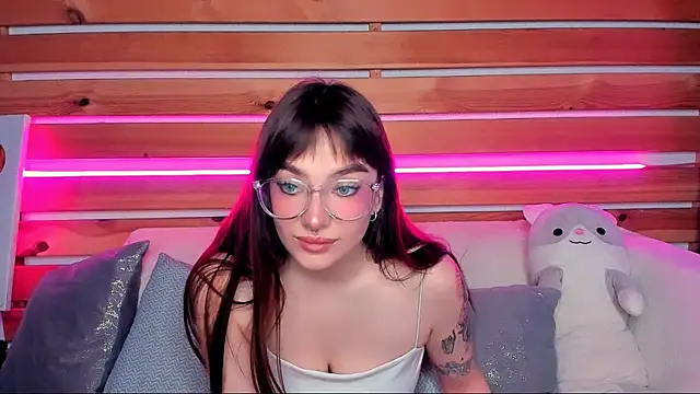 Emily Tylerr online show from 09/25/25, 01:31