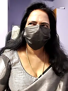 mallu-lover online show from 09/30/25, 02:22