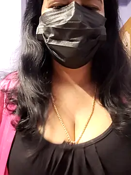 mallu-lover online show from 10/30/25, 01:40