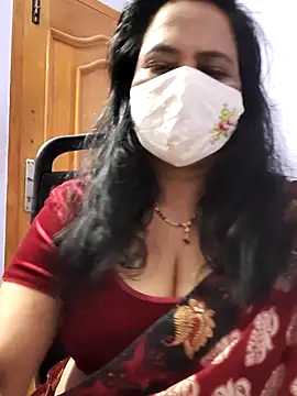 mallu-lover online show from 11/29/25, 10:07