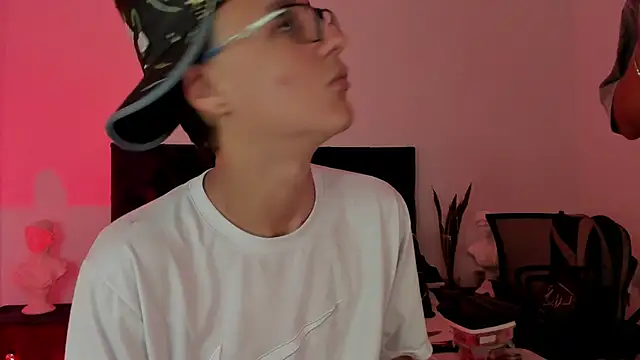NoahLux online show from 09/16/25, 07:04