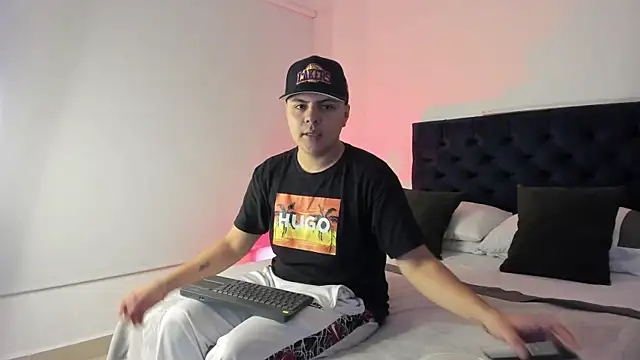 NoahLux online show from 10/01/25, 07:31