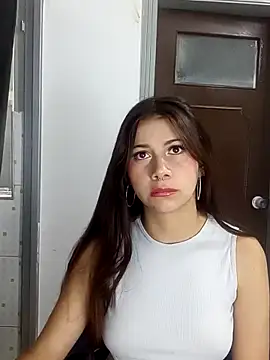 Snapshot of CharlotteSex_ chatting on 09/19/25, 11:11 CharlotteSex online show from 09/19/25, 11:11