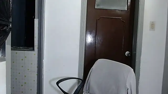 Snapshot of CharlotteSex_ chatting on 11/26/25, 09:10 CharlotteSex online show from 11/26/25, 09:10