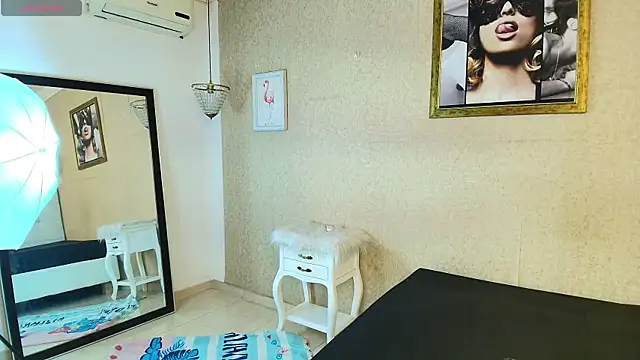 Miladiosa online show from 11/12/25, 11:54