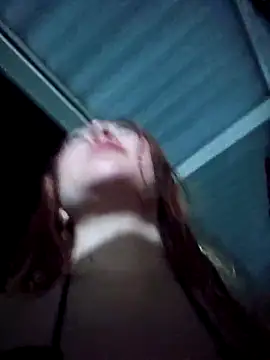 Snapshot of lunnaa_ chatting on 09/20/25, 05:08 lunnaa online show from 09/20/25, 05:08