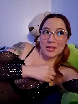 Snapshot of lunnaa_ chatting on 09/24/25, 02:59 lunnaa online show from 09/24/25, 02:59