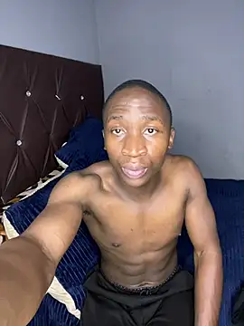 Snapshot of Totiiiiiiiiiiiiiiiiii chatting on 09/13/25, 05:13 Totiiiiiiiiiiiiiiiiii online show from 09/13/25, 05:13