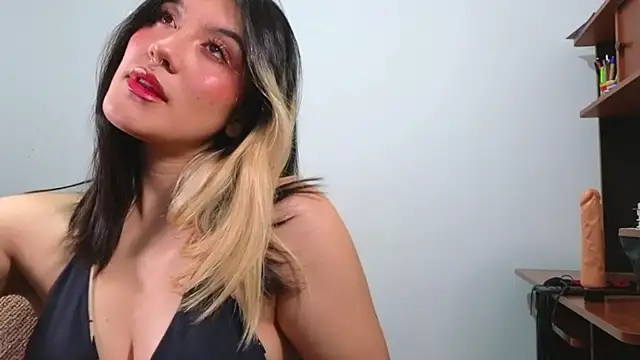 Sweetlolita online show from 09/19/25, 03:41