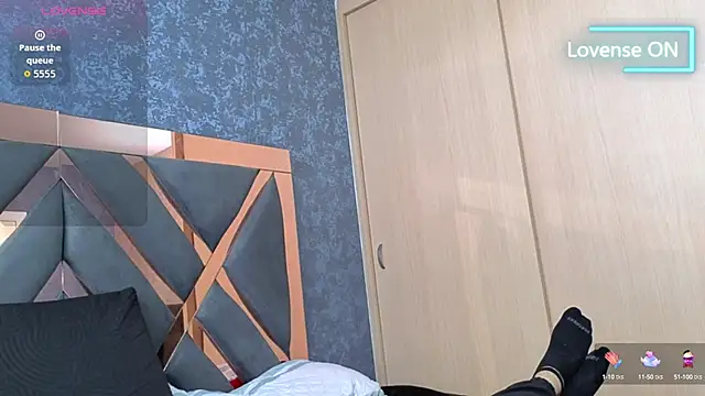 logan madoox online show from 09/11/25, 07:14