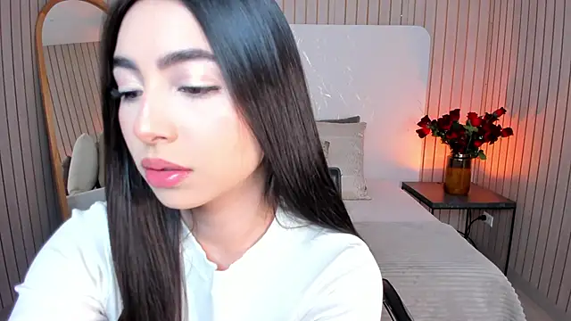 EmelyParker online show from 06/18/26, 02:12