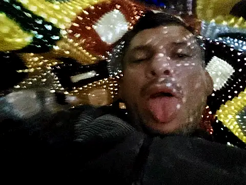 Snapshot of luislimafuego chatting on 11/26/25, 08:37 luislimafuego online show from 11/26/25, 08:37