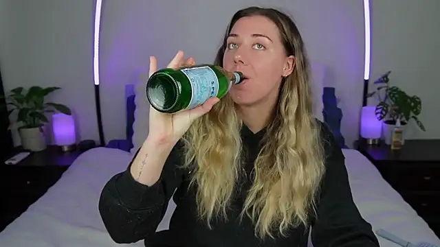 louiseberkeley online show from 10/07/25, 12:41