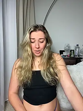 louiseberkeley online show from 06/07/26, 09:02