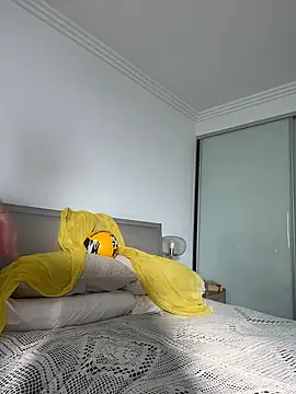 louiseberkeley online show from 06/24/26, 04:22