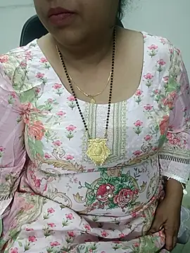 Snapshot of Bhabhiji1 chatting on 04/06/26, 01:34 Bhabhiji1 online show from 04/06/26, 01:34