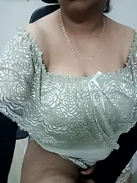 Snapshot of Bhabhiji1 chatting on 05/05/26, 06:16 Bhabhiji1 online show from 05/05/26, 06:16