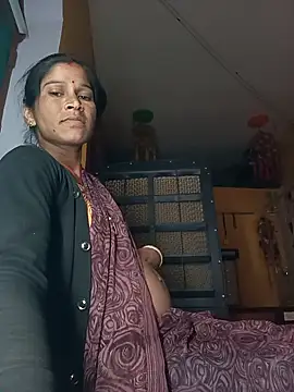 Snapshot of Sonam_pandeyji chatting on 11/21/25, 02:27 Sonam pandeyji online show from 11/21/25, 02:27