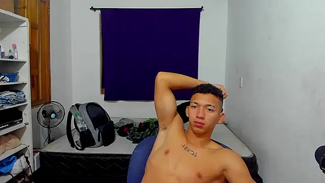 JuanchiT66 online show from 10/15/25, 06:24