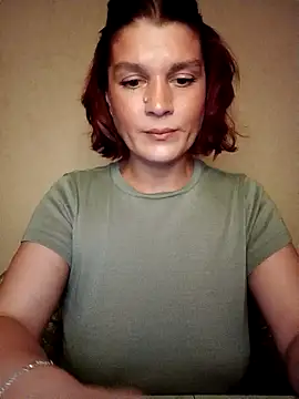 Eva-Moore online show from 09/08/25, 11:04
