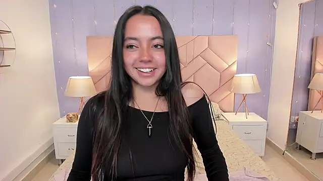 Lara Rouss  online show from 09/09/25, 02:22