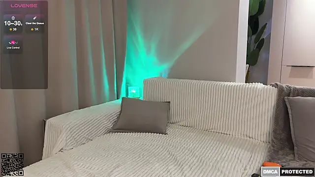 Snapshot of Exeltis chatting on 10/24/25, 06:15 Exeltis online show from 10/24/25, 06:15