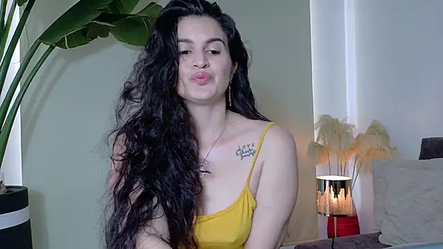 lizdevine online show from 10/12/25, 03:44