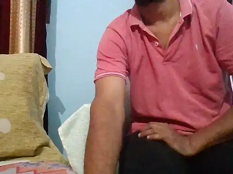 Snapshot of creativecommin chatting on 09/15/25, 06:41 creativecommin online show from 09/15/25, 06:41