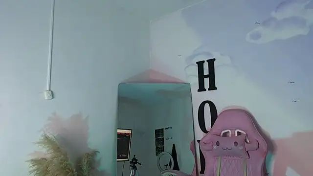 Catherine Smith  online show from 10/21/25, 12:17