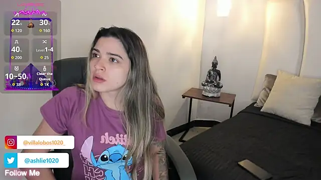 MiaVillalobos online show from 10/21/25, 11:55