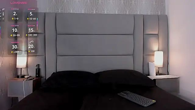 Mia-Medina online show from 11/24/25, 07:46