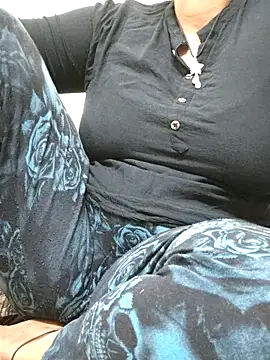 Ankitabhabhihot online show from 10/14/25, 06:52