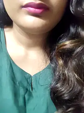 Snapshot of Cute_pinkii chatting on 12/13/25, 07:53 Cute pinkii online show from 12/13/25, 07:53