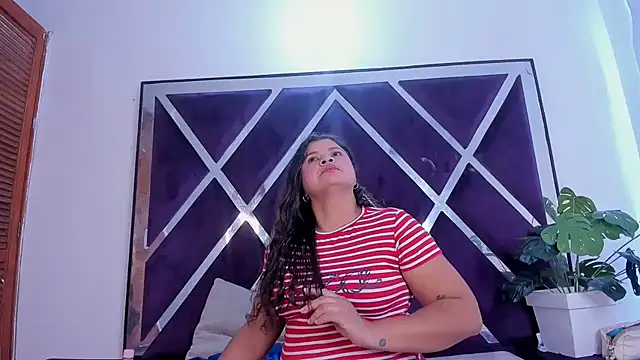 luzenaasm online show from 09/29/25, 04:17