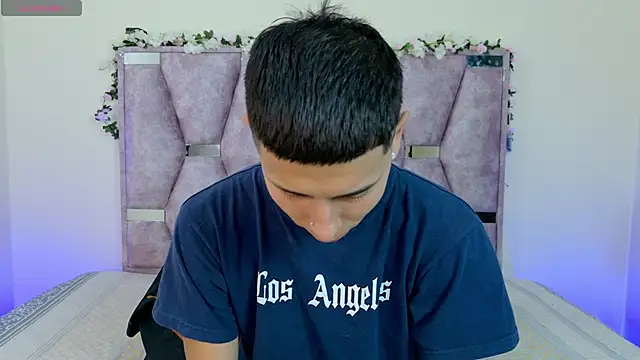 Snapshot of lana_and_liam_ chatting on 11/09/25, 10:46 lana and liam online show from 11/09/25, 10:46