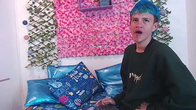 iam lukas   online show from 09/15/25, 07:36