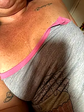 MaluLemos online show from 10/11/25, 10:03