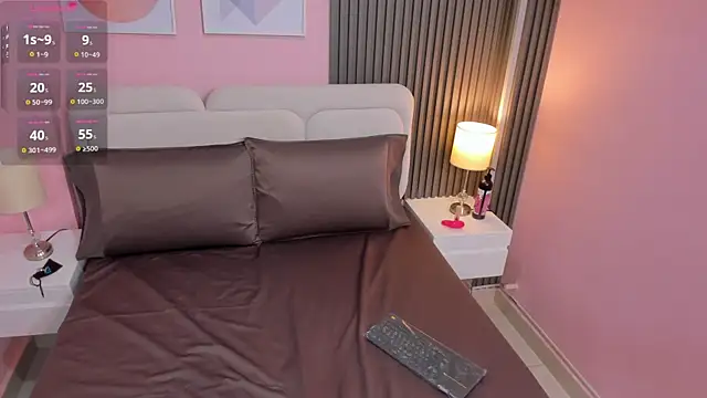 Clawdeen  wolf online show from 11/26/25, 12:11