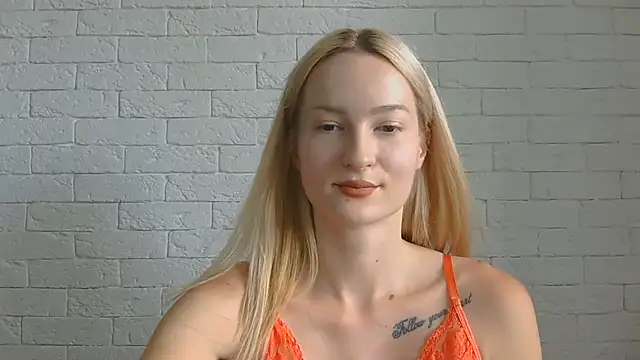 Snapshot of Alice_Sweet_01 chatting on 07/04/26, 09:04 Alice Sweet 01 online show from 07/04/26, 09:04