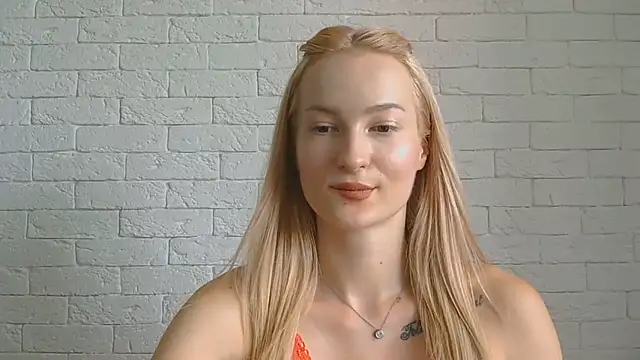 Snapshot of Alice_Sweet_01 chatting on 07/19/26, 11:03 Alice Sweet 01 online show from 07/19/26, 11:03