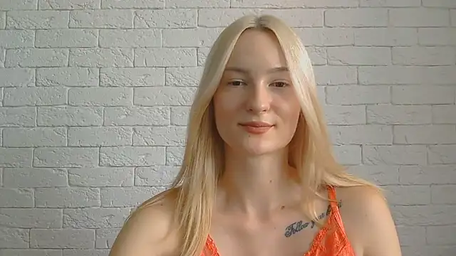 Snapshot of Alice_Sweet_01 chatting on 08/06/26, 11:12 Alice Sweet 01 online show from 08/06/26, 11:12