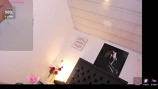 Snapshot of ScarlettVell chatting on 11/15/25, 08:44 ScarlettVell online show from 11/15/25, 08:44