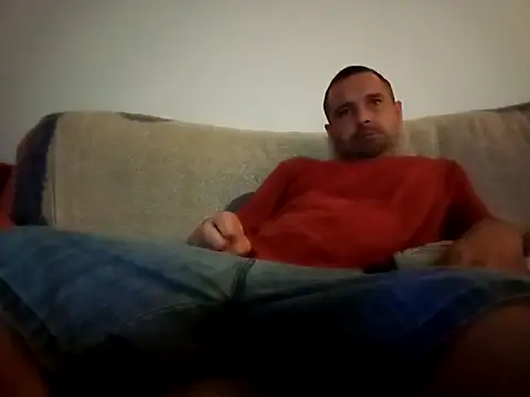 Snapshot of Feistysausage chatting on 09/16/25, 08:54 Feistysausage online show from 09/16/25, 08:54