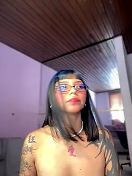 ZoeRaven Pink online show from 10/17/25, 05:48