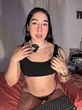 KaditaNavarro online show from 10/07/25, 11:46