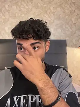 Snapshot of RaphaelDufort chatting on 11/06/25, 11:59 RaphaelDufort online show from 11/06/25, 11:59