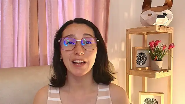 Ginevra esposito online show from 04/28/26, 12:32