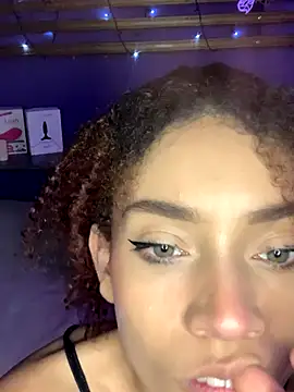 ValentinaStorm1 online show from 10/05/25, 01:53