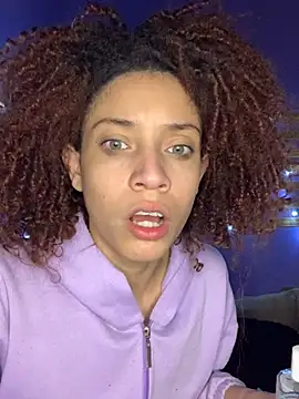 Snapshot of ValentinaStorm1 chatting on 11/08/25, 11:10 ValentinaStorm1 online show from 11/08/25, 11:10