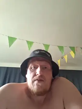 Snapshot of Redraket3600genk chatting on 10/11/25, 01:31 Redraket3600genk online show from 10/11/25, 01:31